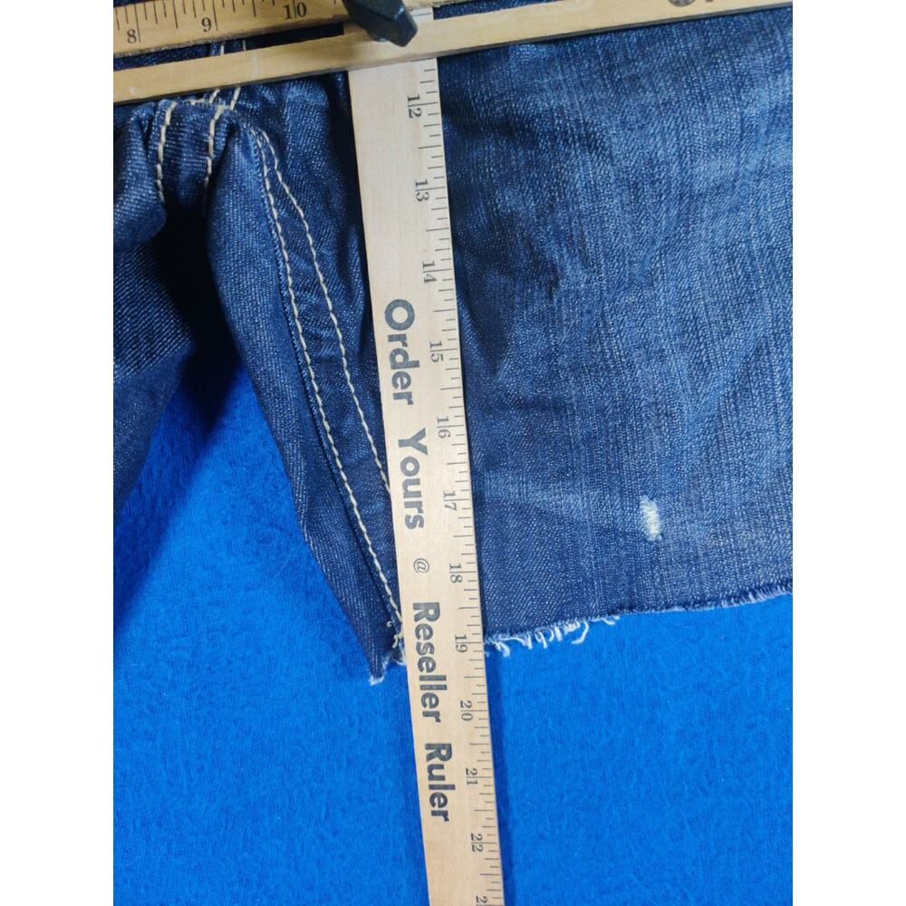 MEK Denim Women’s Shorts Size 33 Cutoff Distressed Button Fly Blue Y2K - Picture 11 of 16